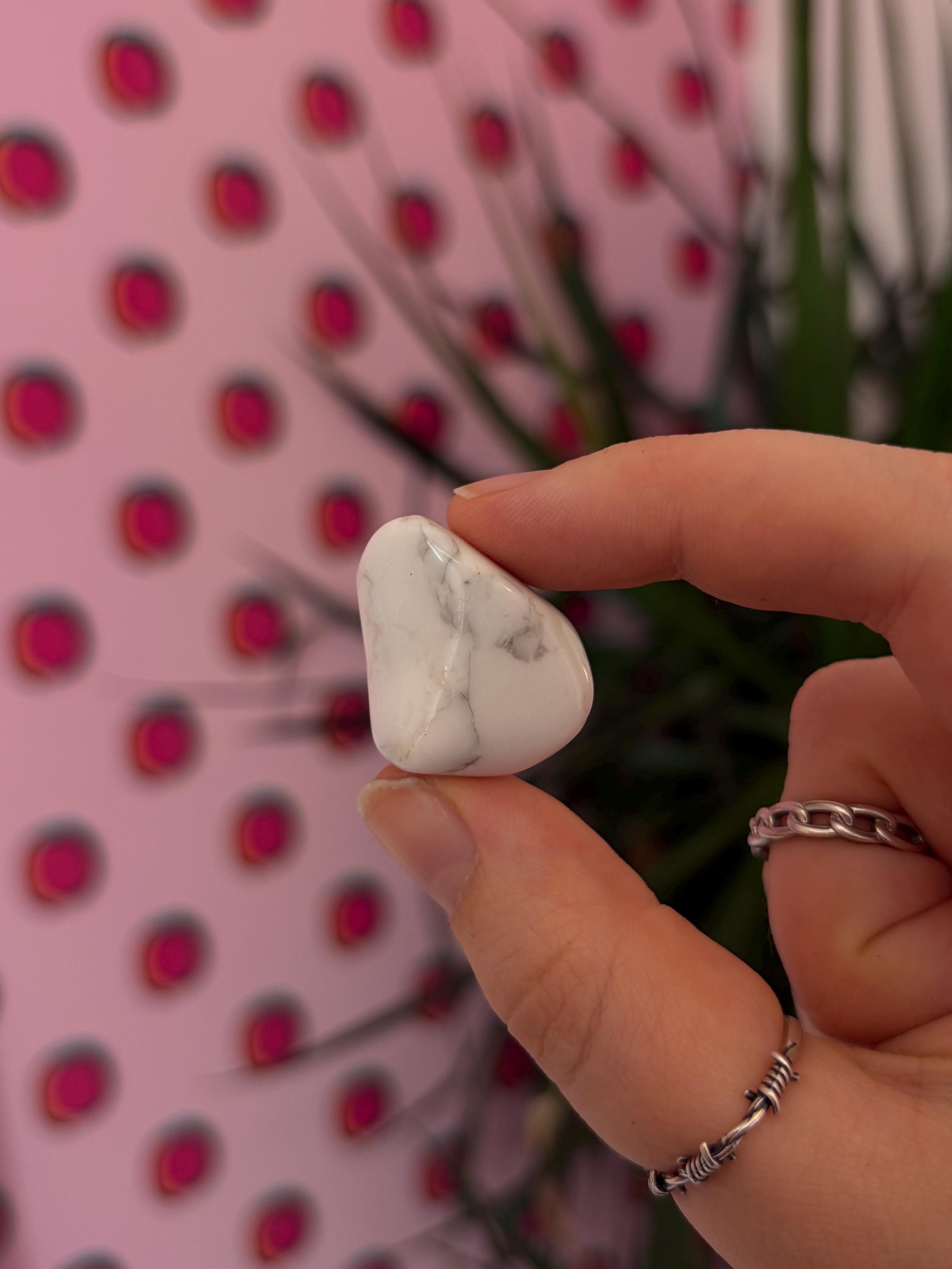 Howlite Tumblestone