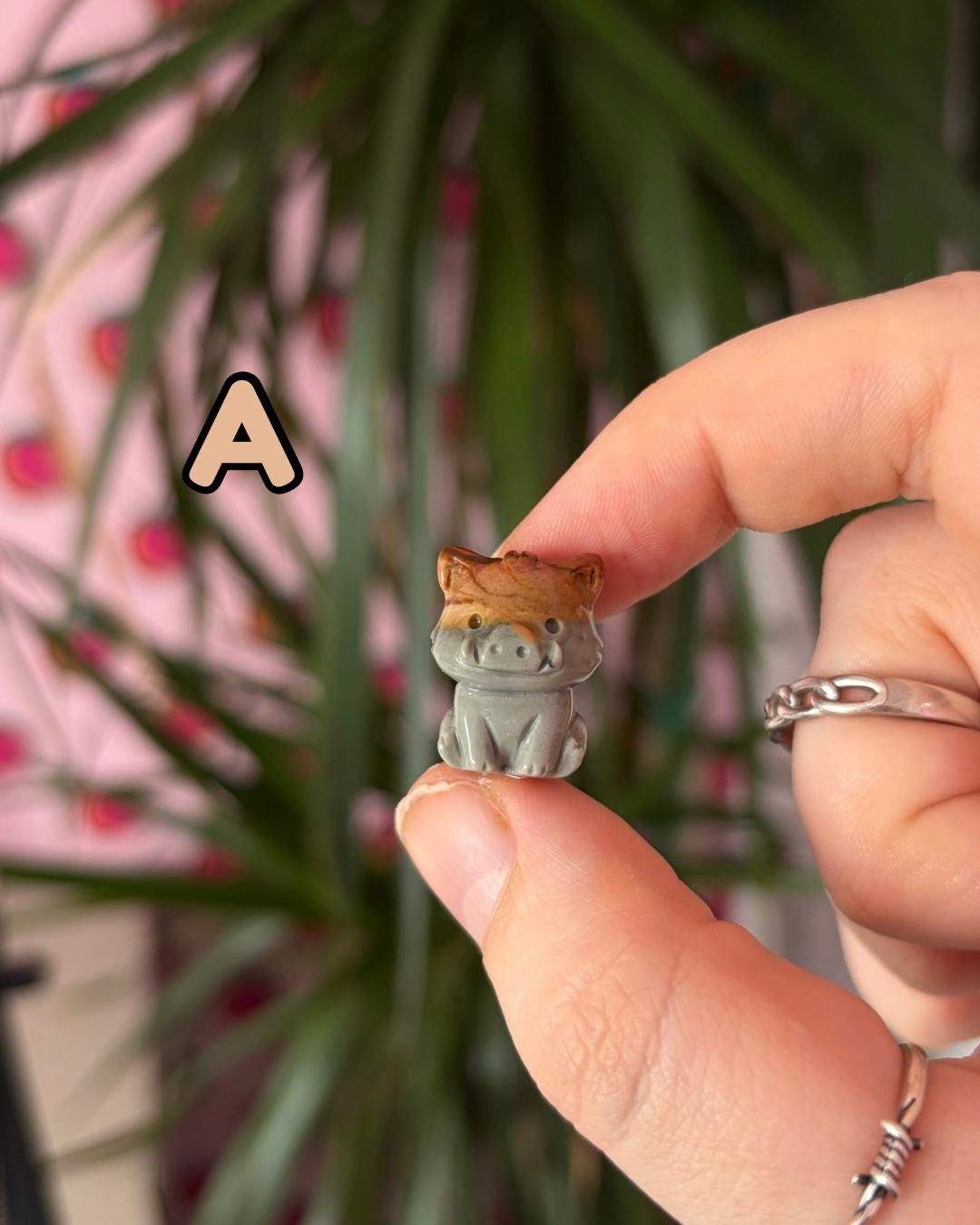 Tiny Alashan Agate Warthog