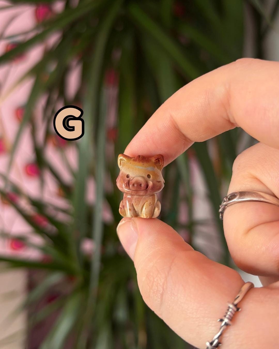 Tiny Alashan Agate Warthog