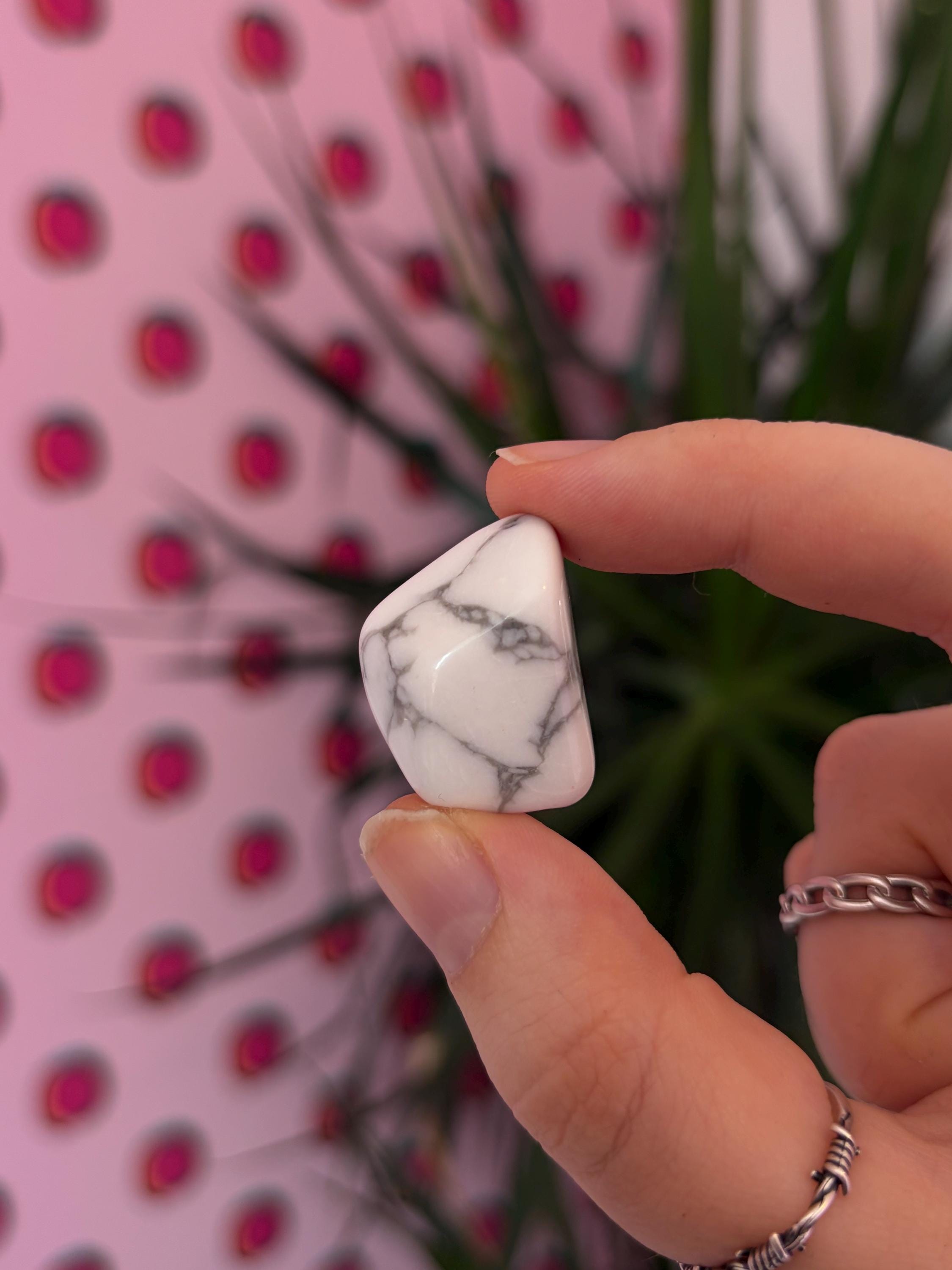 Howlite Tumblestone