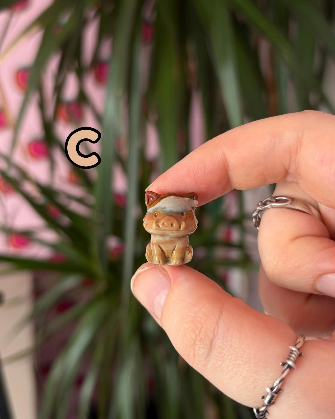 Tiny Alashan Agate Warthog