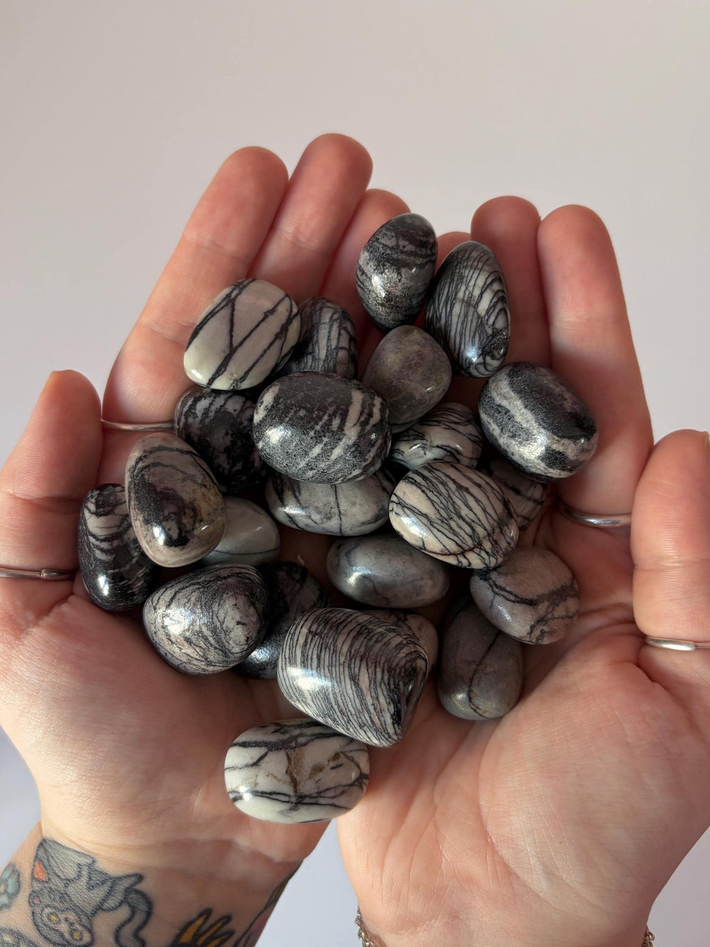 Spiderweb Jasper Tumblestone