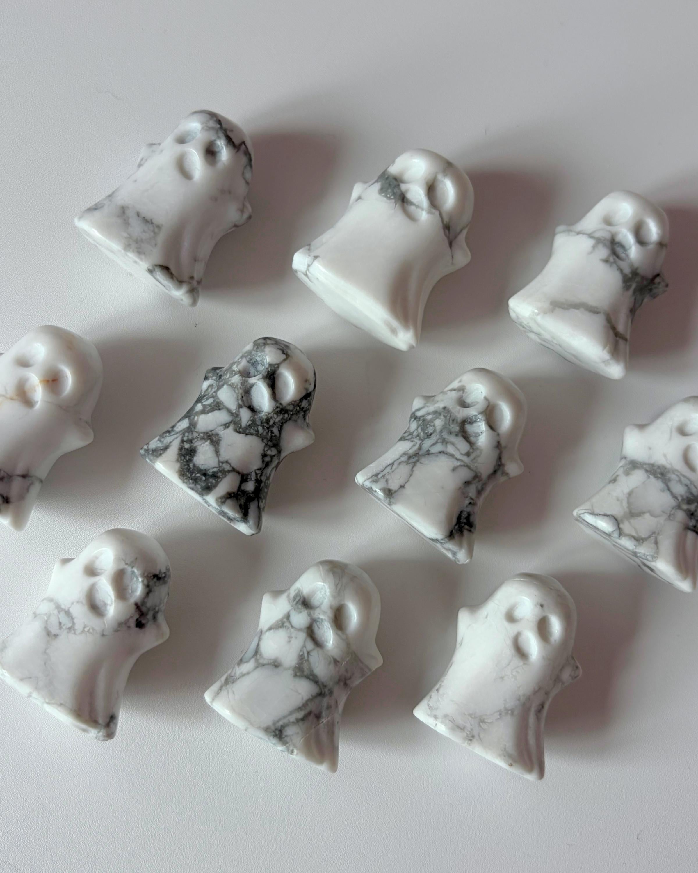 Tiny Howlite Ghosts