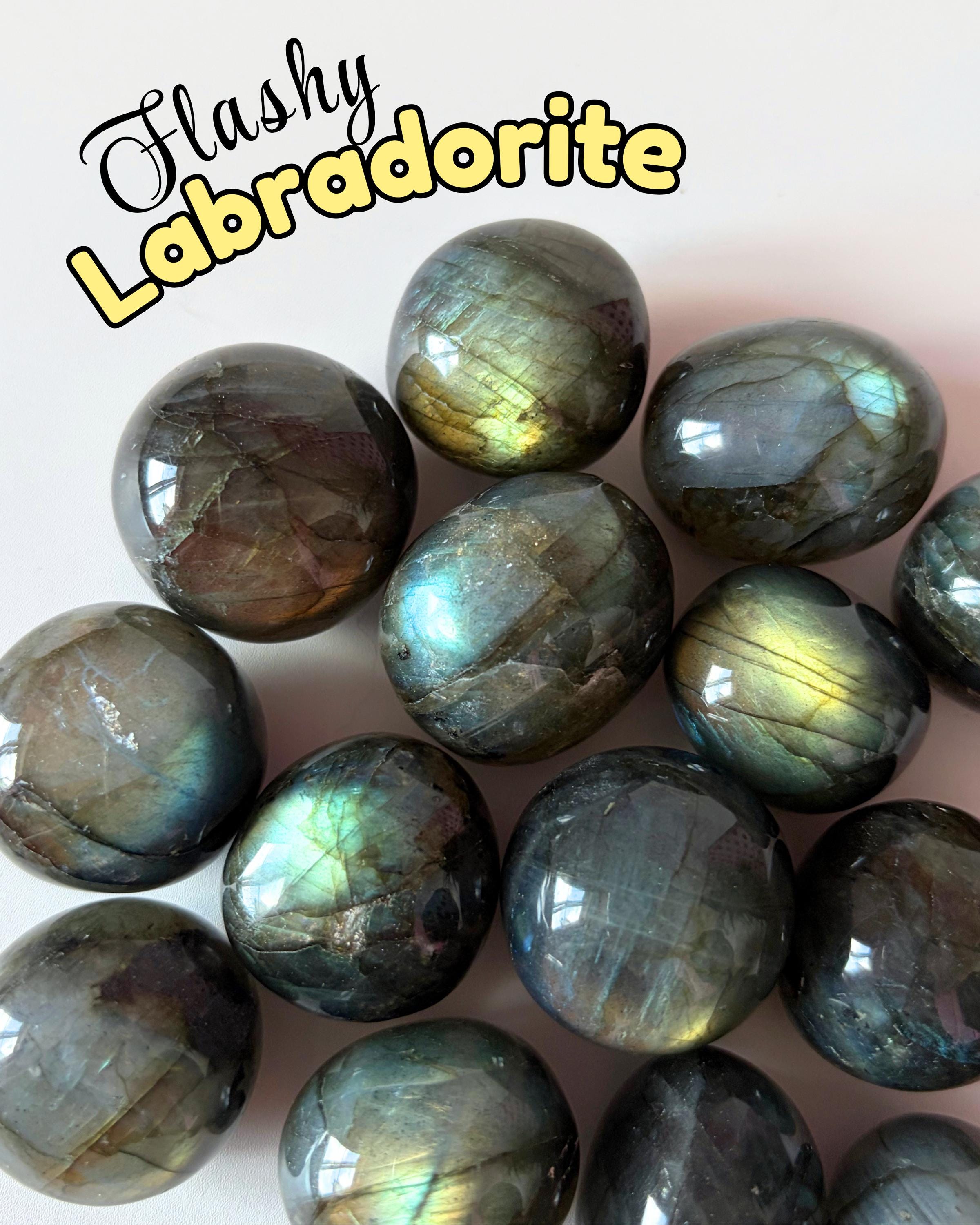 Flashy Labradorite Tumblestone
