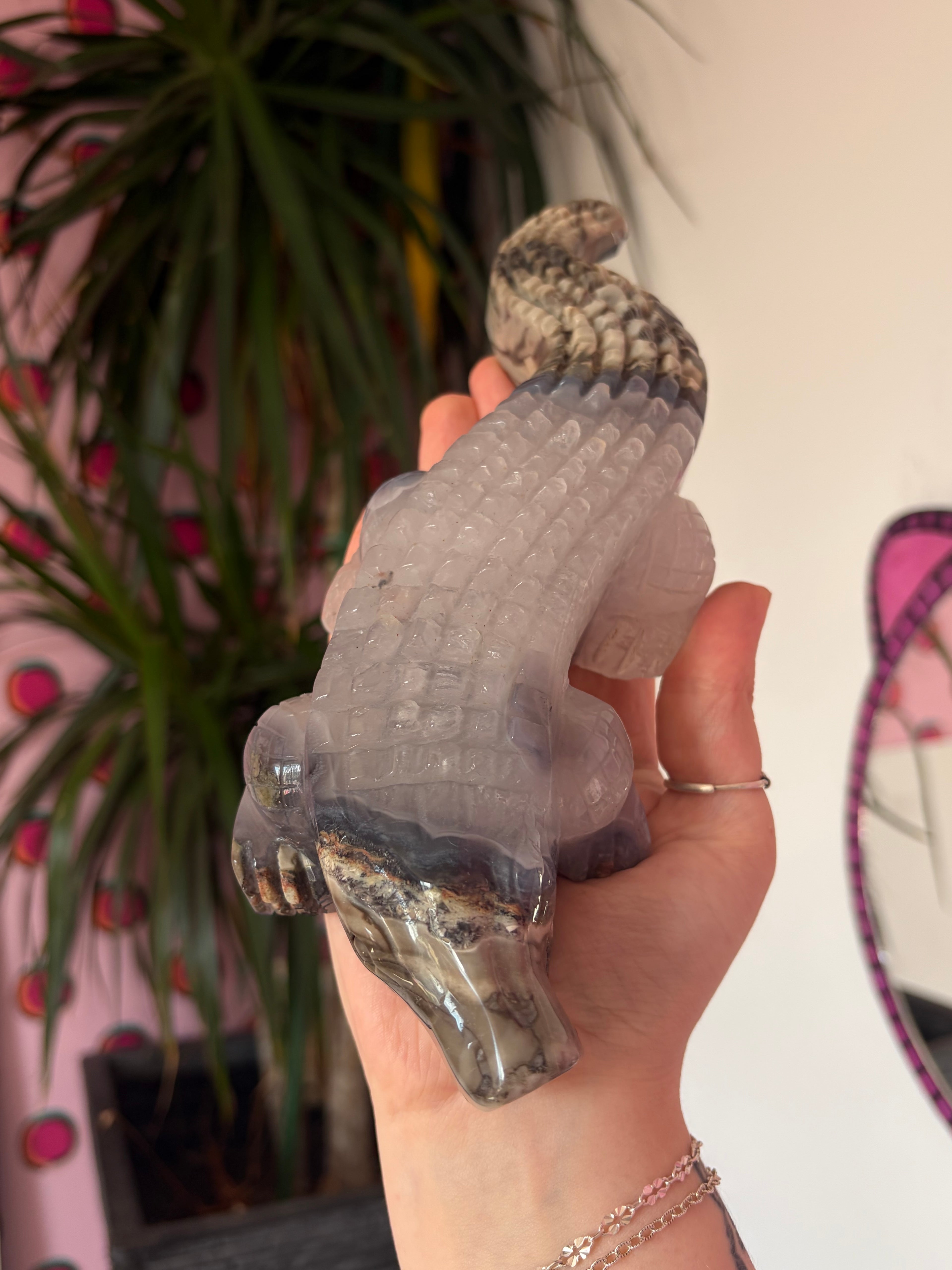 Volcano Agate Crocodile - UV reactive