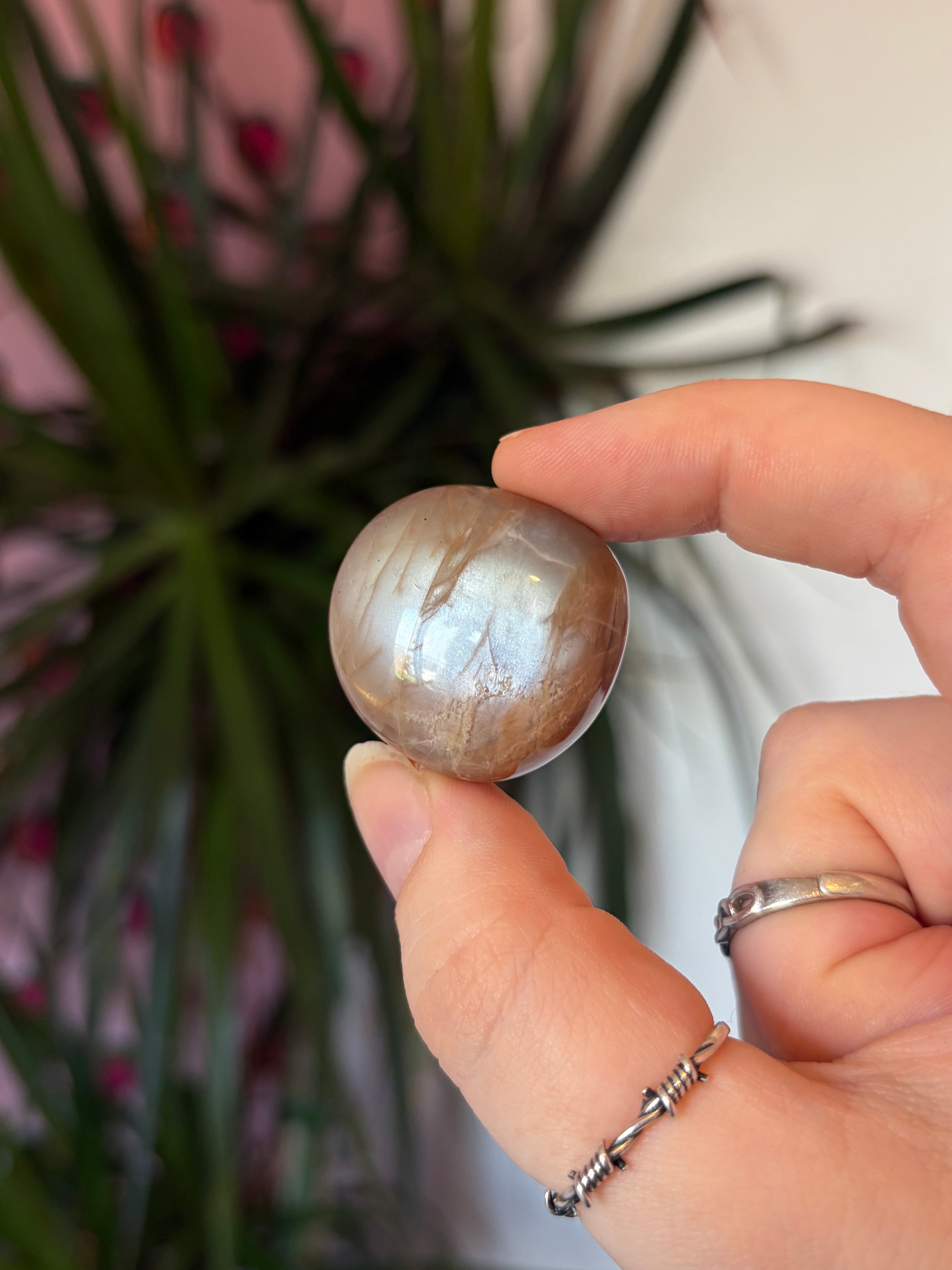 Flashy Moonstone Tumblestone