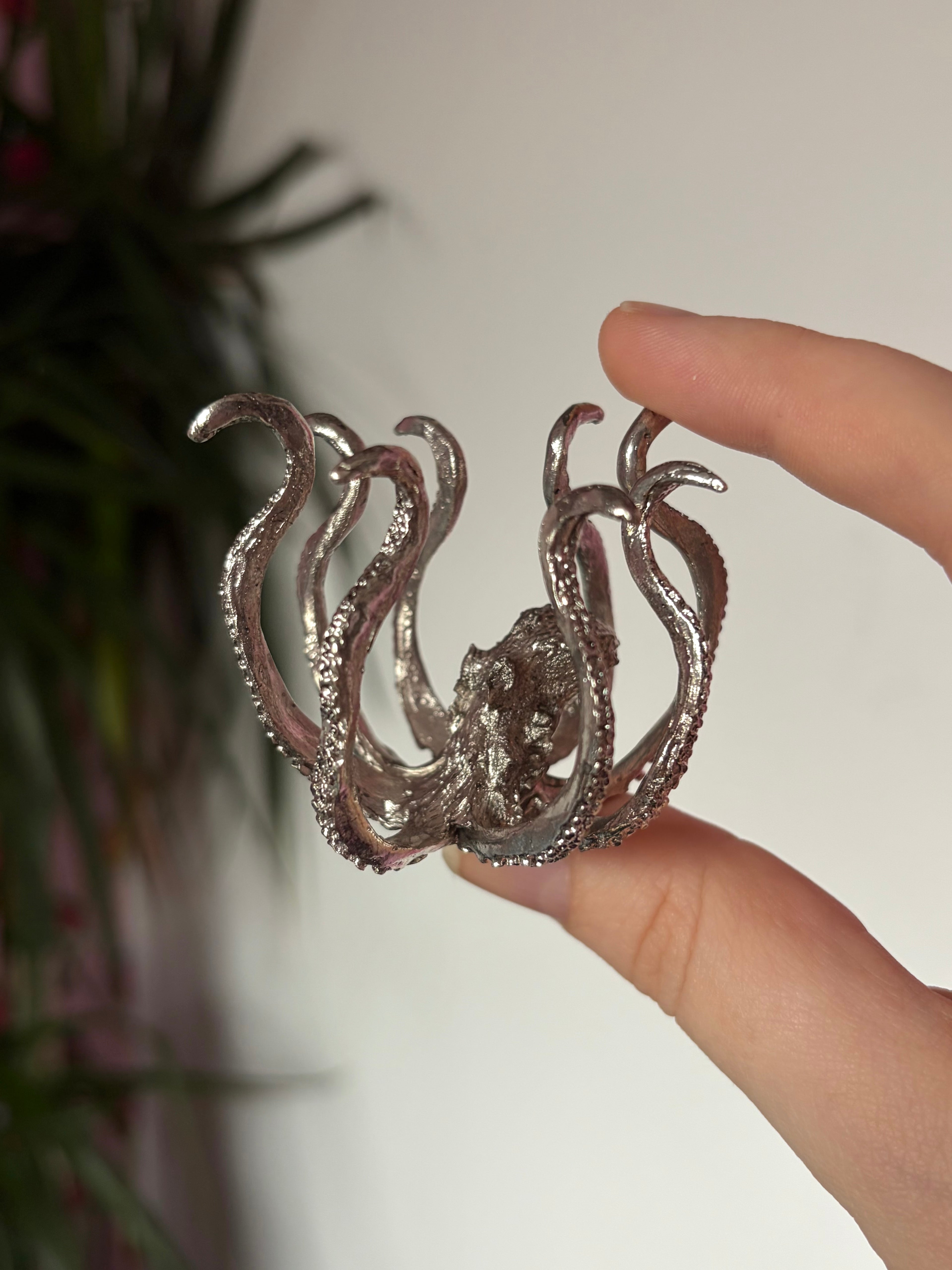 Silver Octopus Sphere Stand