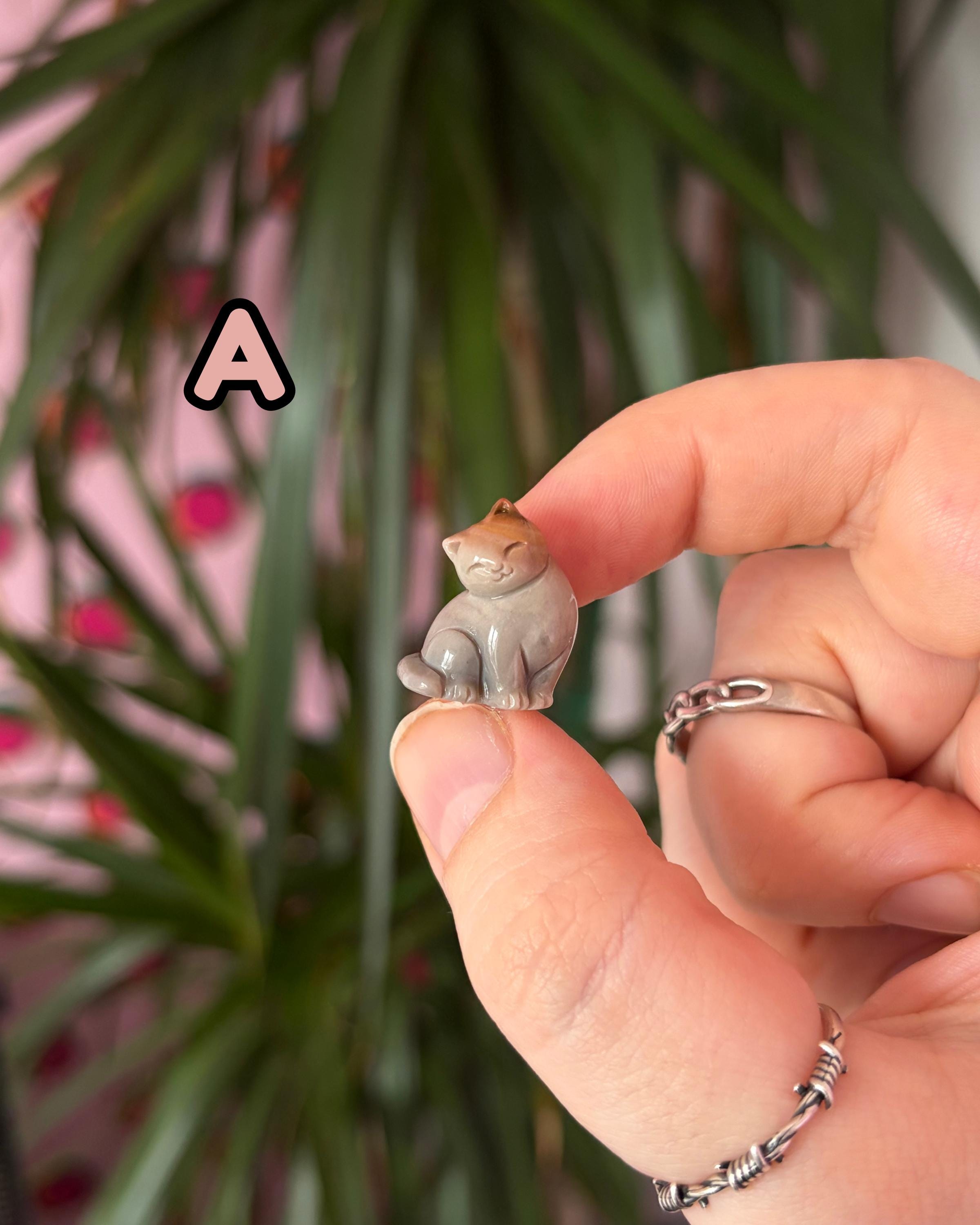 Tiny Alashan Agate Cats