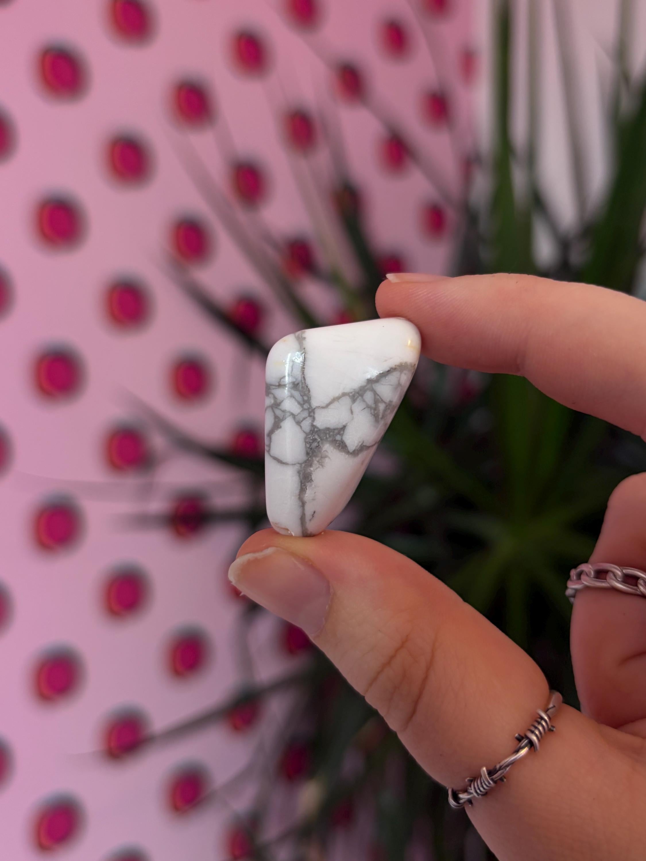Howlite Tumblestone